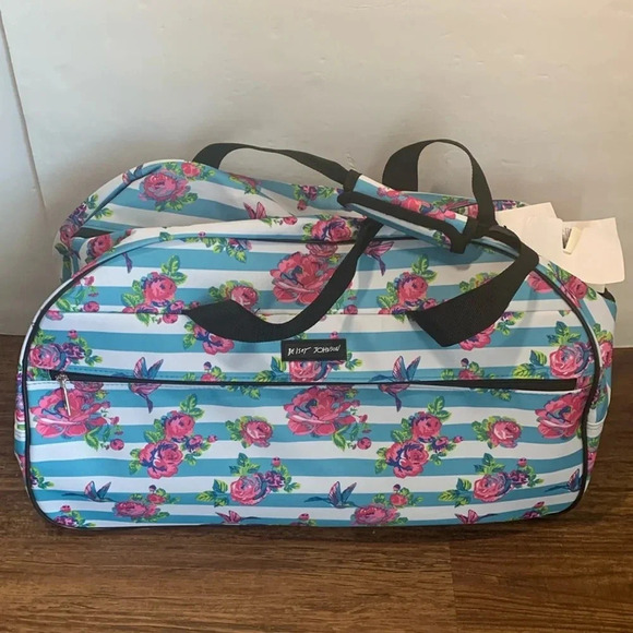 Betsey Johnson Rolling Carry-On Duffle Bag New - Picture 2 of 11